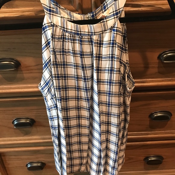 Stitch fix NWT Kon halter top - Picture 3 of 7